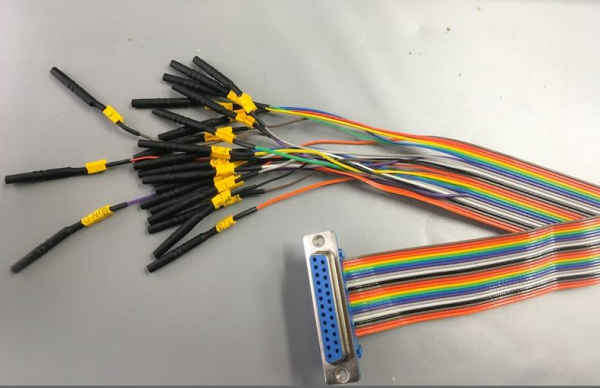 Adapter für 19 Kanäle auf 25 Pin-Buchse mit Regenbogenkabel